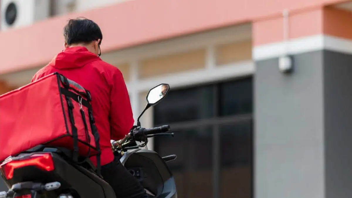 Gibraltar se pone serio con un sector en auge como el delivery