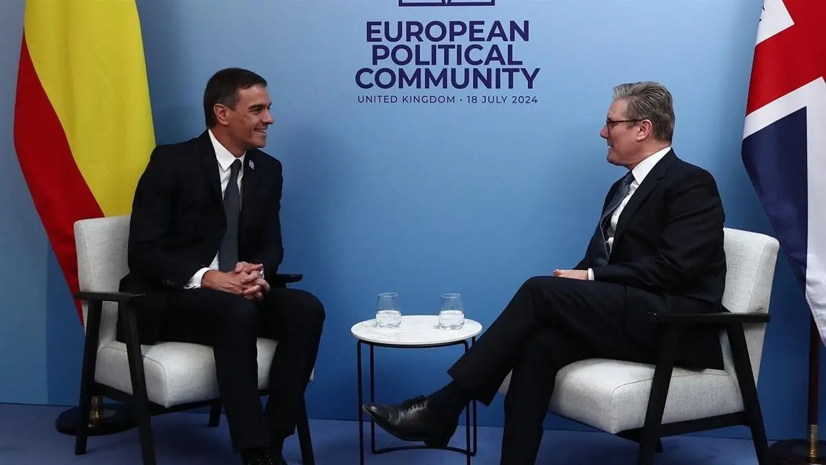 Sánchez y Starmer, durante la cumbre llevada a cabo el pasado verano