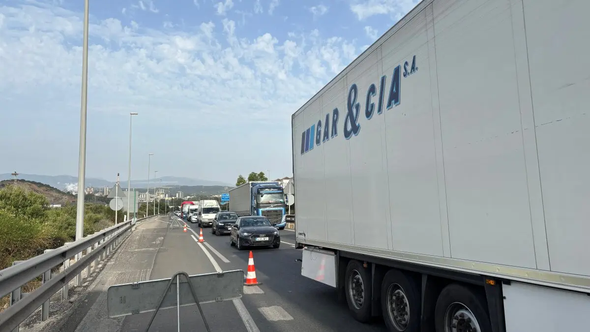 Cortes de carretera por huelga del metal 12
