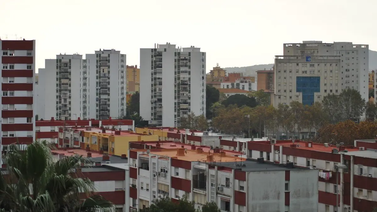 Los vecinos de Las Colinas denuncian el abandono del barrio