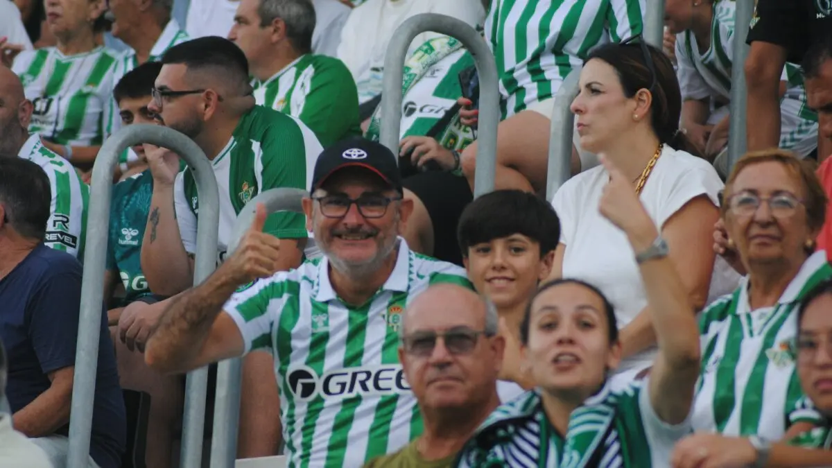 Amistoso Betis - Como en La Línea 8