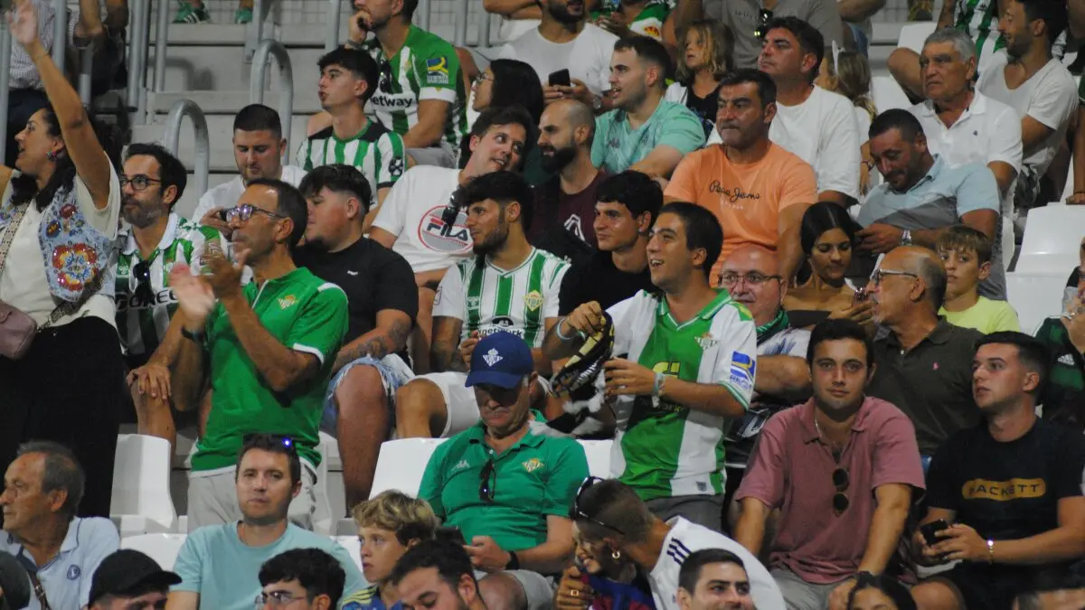 Amistoso Betis - Como en La Línea 19