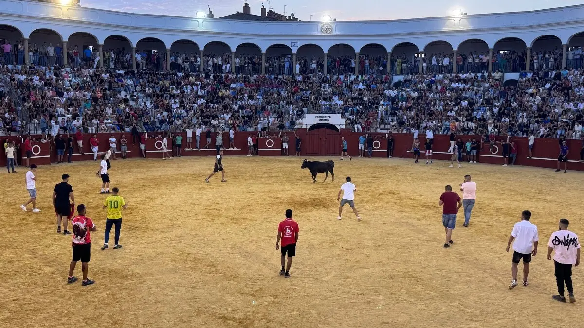 Más de 5.000 personas han participado en esta tradicional cita que pone el final a la feria Real de San Roque 