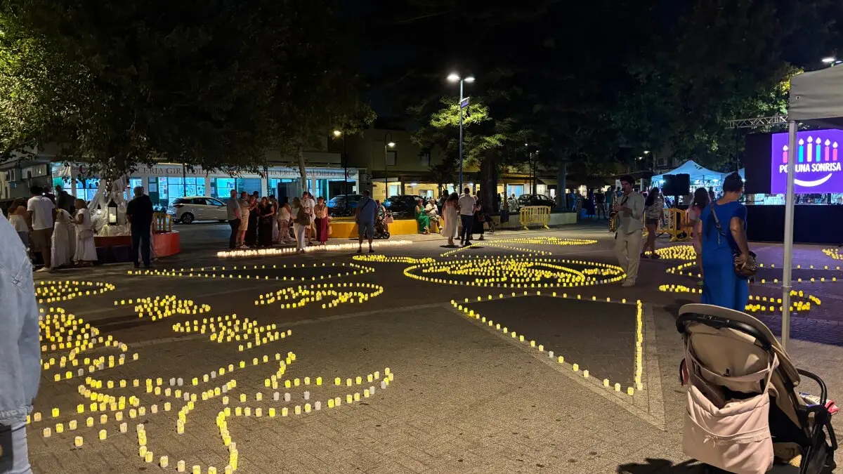 Noche de las Velas en Blanco en Palmones 6