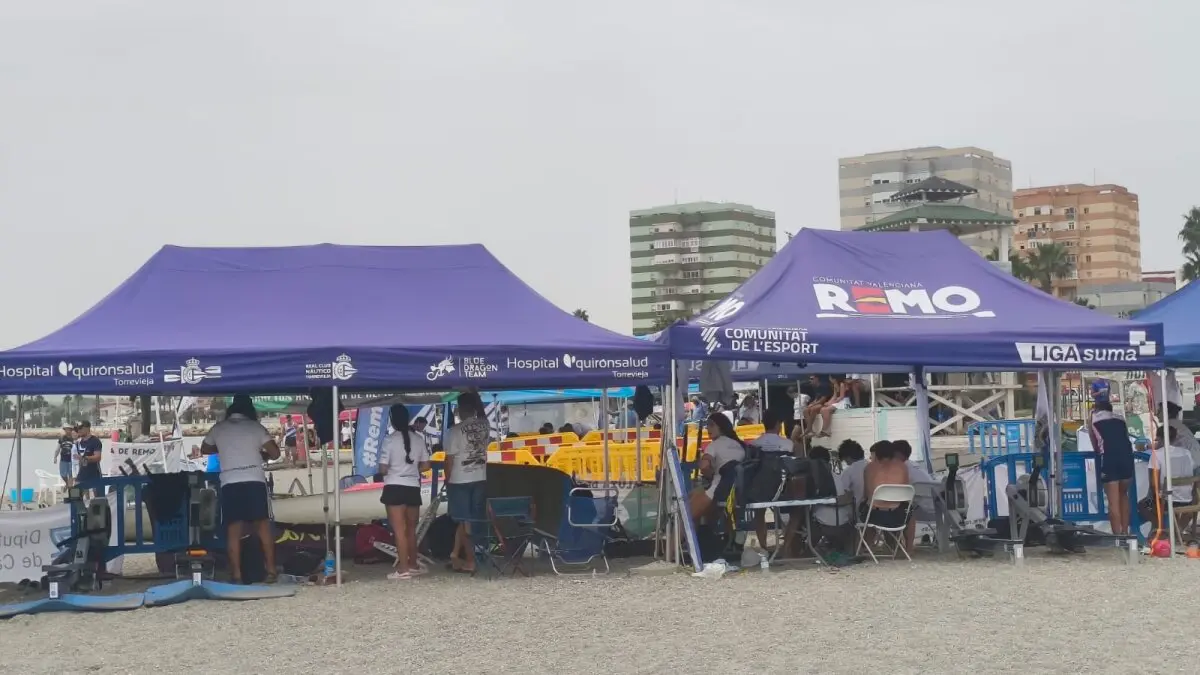 Remo en aguas de  La Línea16