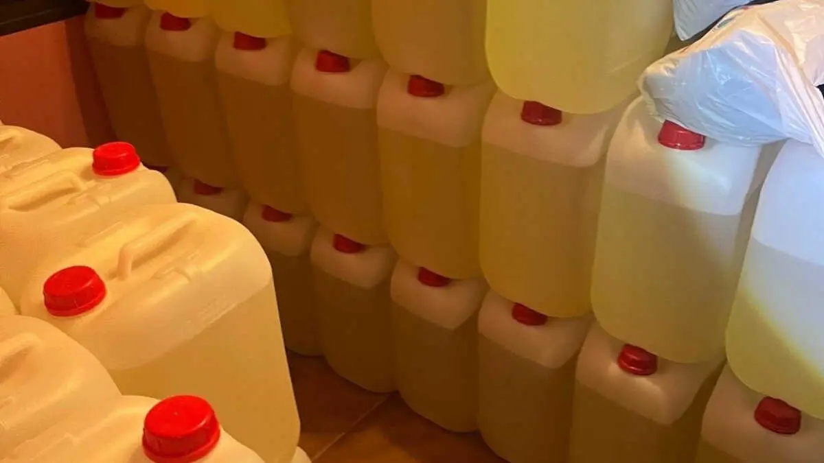 Han sido intervenidos 3.700 litros de combustible y tres embarcaciones con sus motores