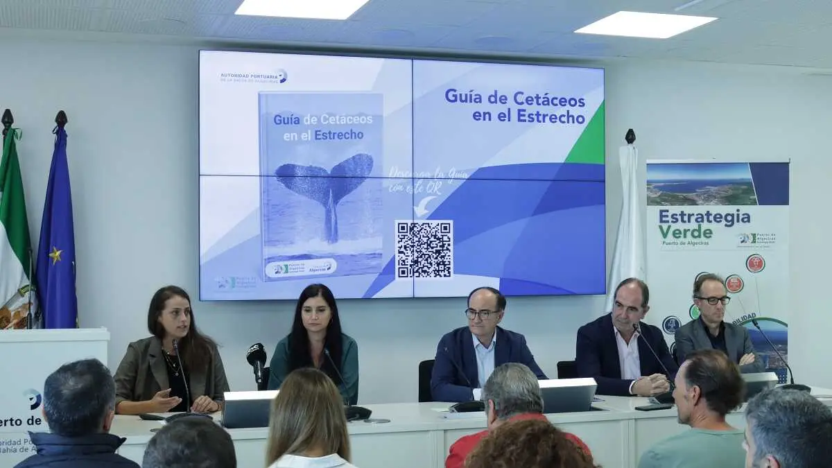 La guía de cetáceos, presentada este martes en Tarifa