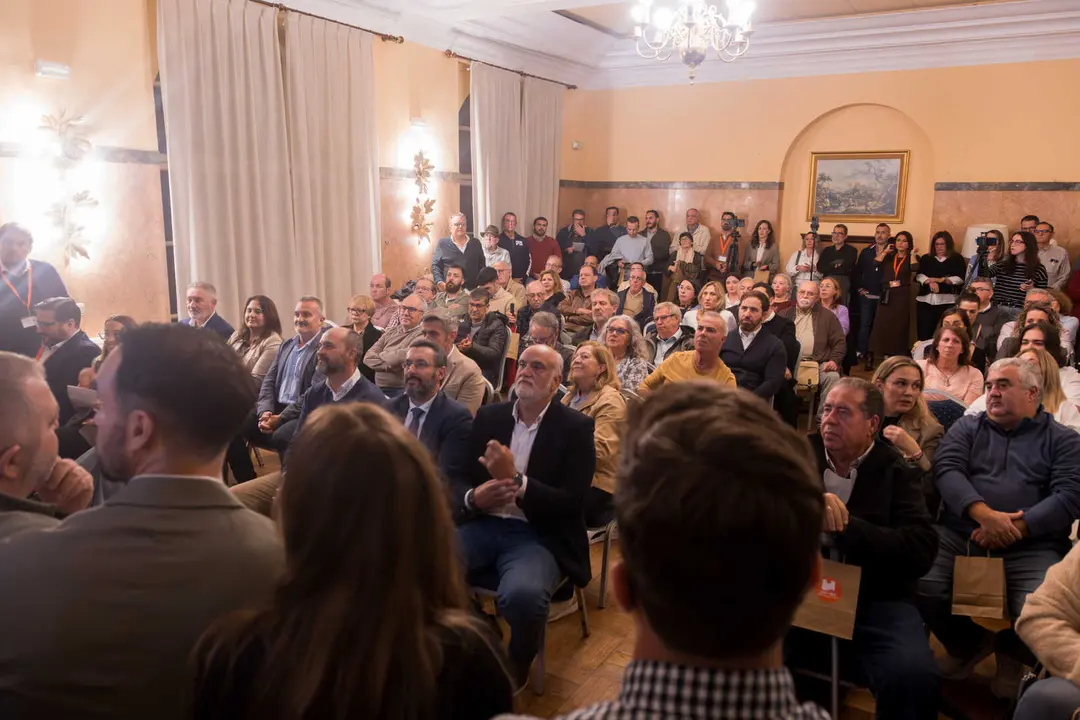 Presentaci&oacute;n de 100x100 Unidos por Algeciras en el Hotel Reina Cristina03