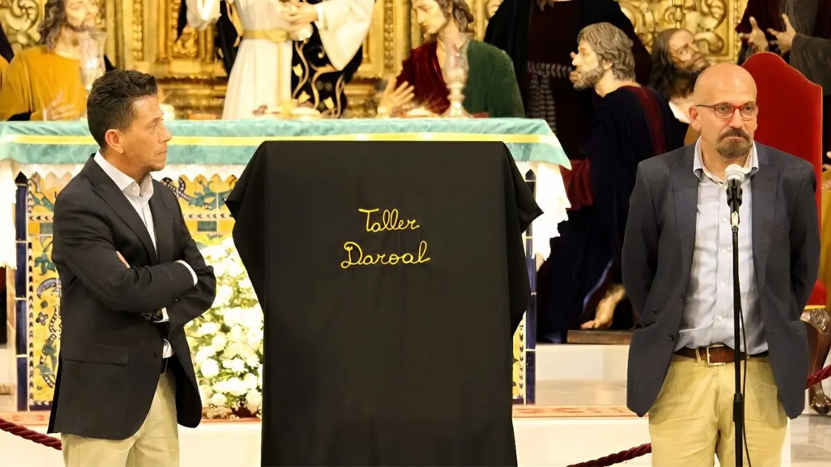 Integrantes del Taller Daroal, David Romero y Francisco Rovira, designados autores del cartel oficial de la Semana Santa de San Roque 2026.