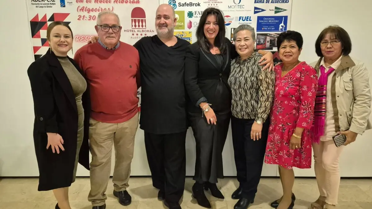 Representantes e invitados de la gala ben&eacute;fica