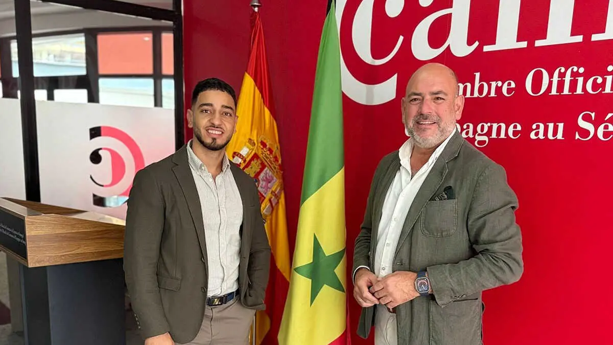 La delegaci&oacute;n de Algetransit durante su visita a enclaves log&iacute;sticos de Senegal