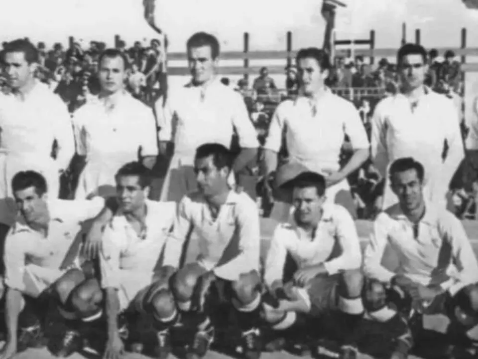El Real Madrid en Gibraltar en 1949. (Fotos recogidas por Charles Cumbo en el libro The Origin and Growth of Civilian Football in Gibraltar)