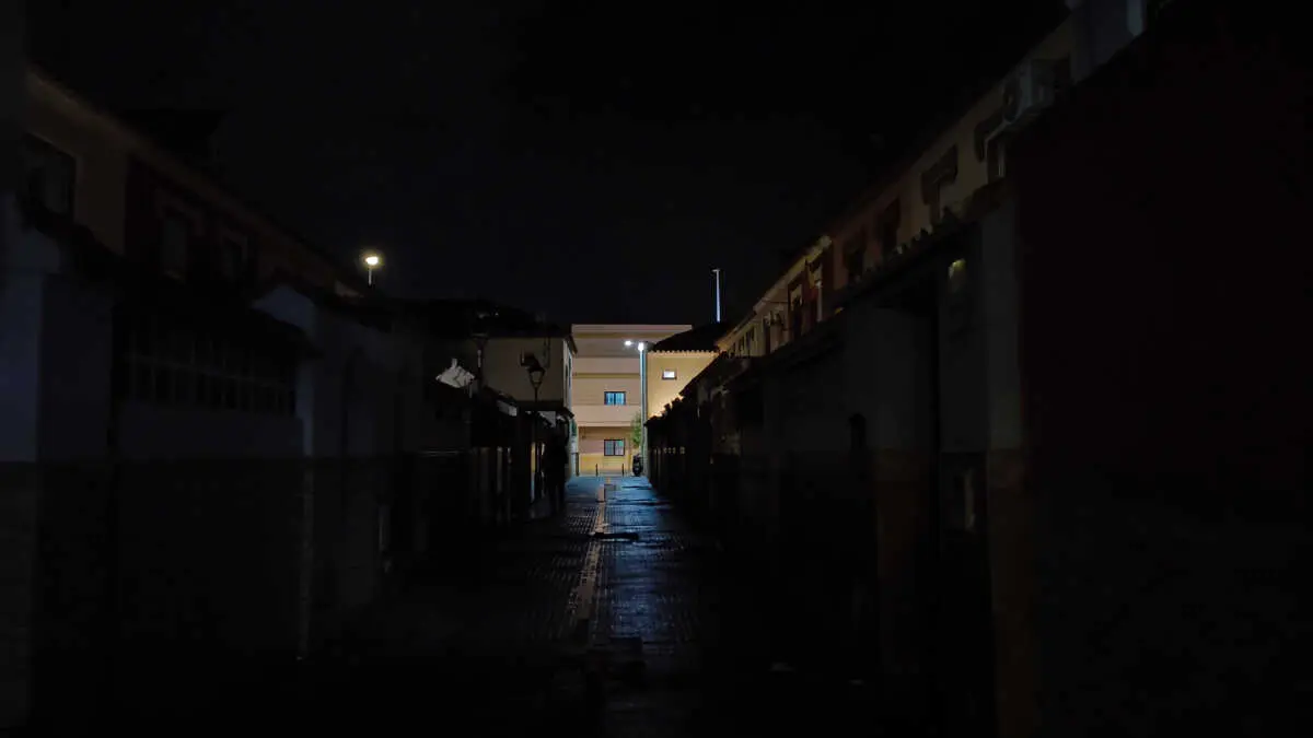 Hasta el momento, no se ha emitido un comunicado oficial que detalle las causas de la incidencia ni el plazo previsto para restablecer completamente el servicio en esta zona de la ciudad.