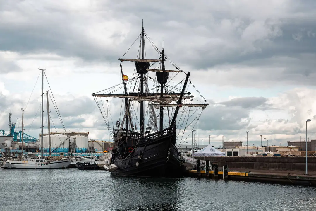 La Nao Victoria atraca en Algeciras_01