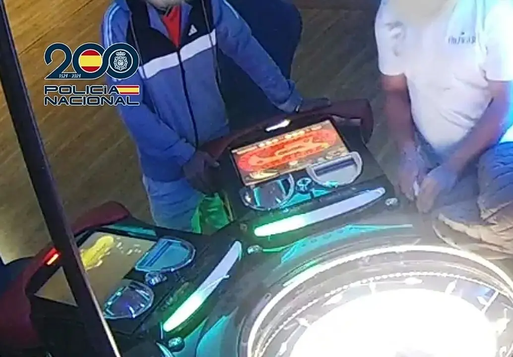 Imagen facilitada por la Polic&iacute;a Nacional relacionada con la investigaci&oacute;n desarrollada en el sal&oacute;n de juegos de Algeciras.