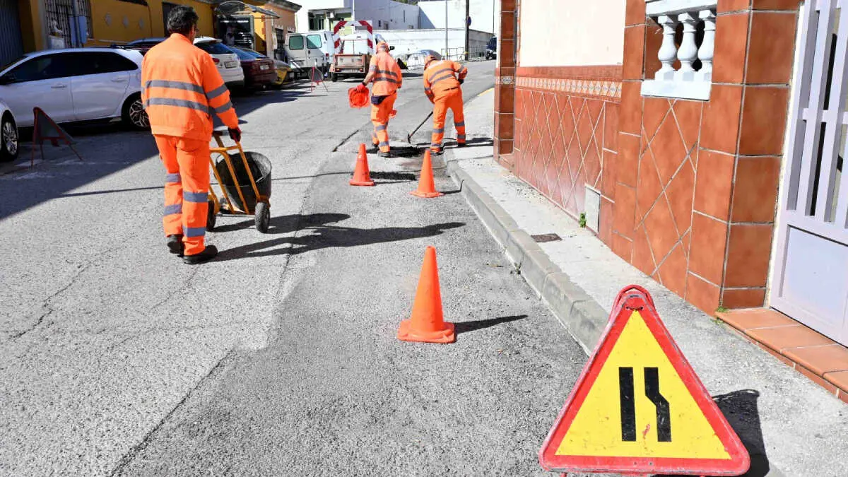 Por un lado, se est&aacute; trabajando en la tramitaci&oacute;n de contratos de emergencia destinados a abordar da&ntilde;os de mayor envergadura que requieren intervenciones t&eacute;cnicas m&aacute;s complejas