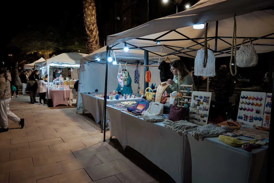 Algeciras se vuelca con el Carnaval en el Lago Mar&iacute;timo, la Plaza Alta y el centro_12