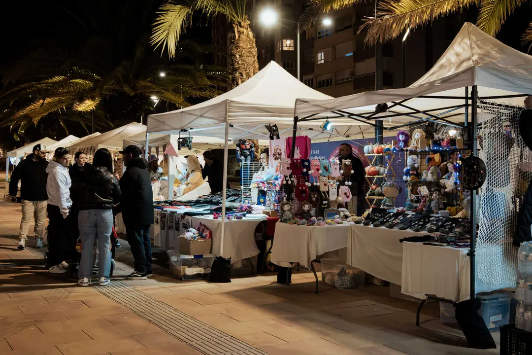 Algeciras se vuelca con el Carnaval en el Lago Mar&iacute;timo, la Plaza Alta y el centro_15