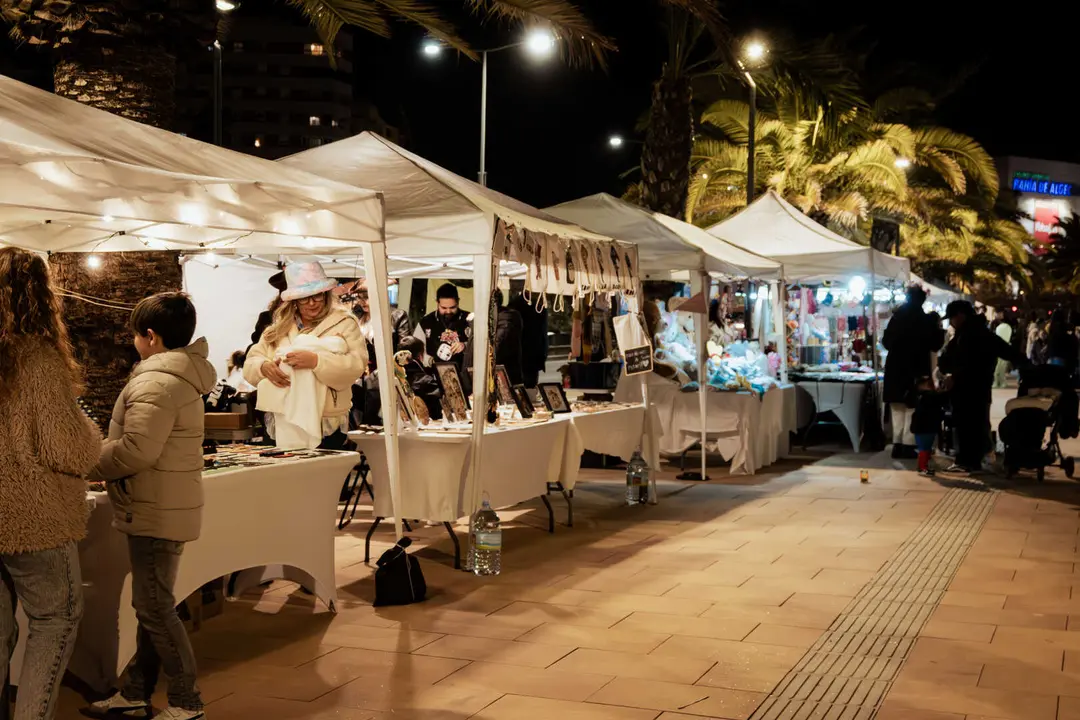 Algeciras se vuelca con el Carnaval en el Lago Mar&iacute;timo, la Plaza Alta y el centro_19