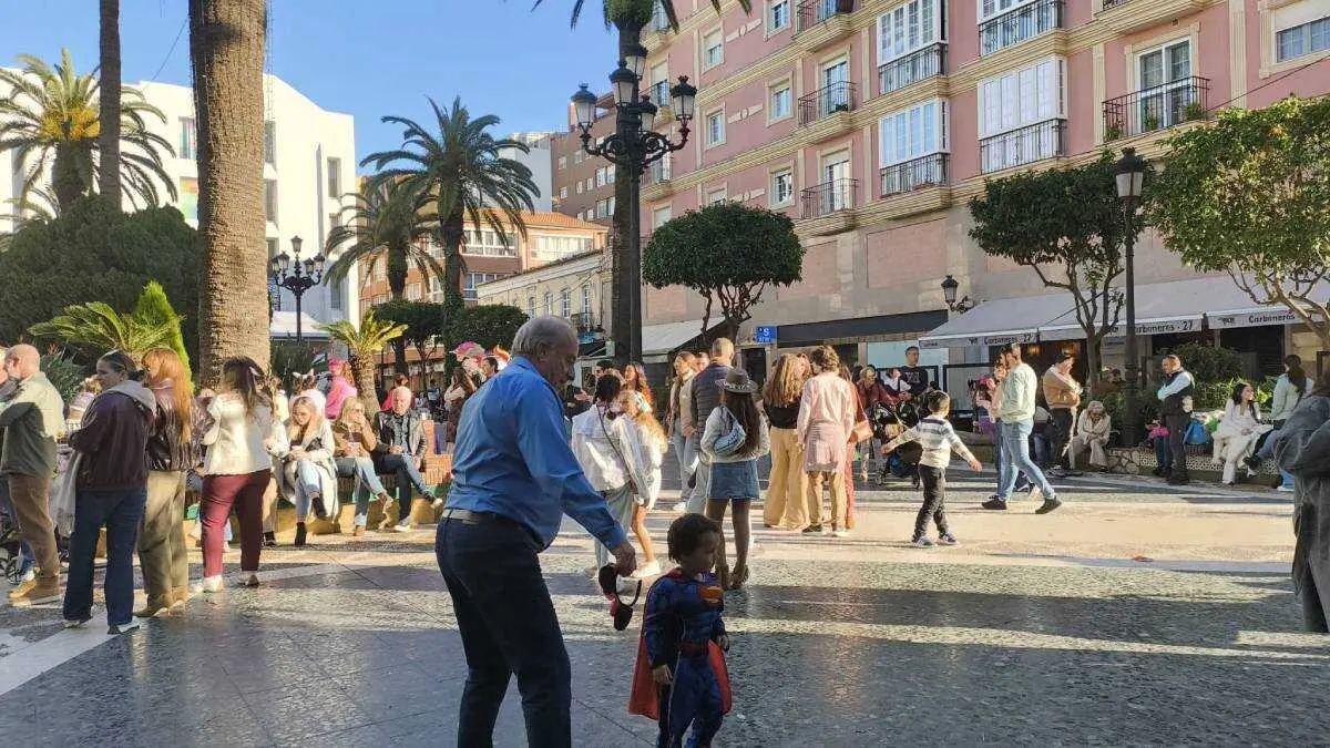 Con esta autorizaci&oacute;n se alcanza el m&aacute;ximo de 20 d&iacute;as anuales previsto por la normativa vigente, en una medida que busca apoyar al sector hostelero y dinamizar la actividad econ&oacute;mica - FOTO: Luc&iacute;a Becerra