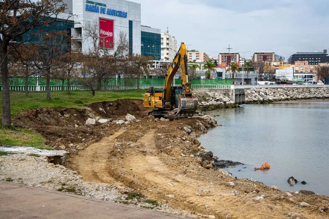 Trabajos de la Fase 2 del Lago Mar&iacute;timo en el entorno del Llano Amarillo de Algeciras_01