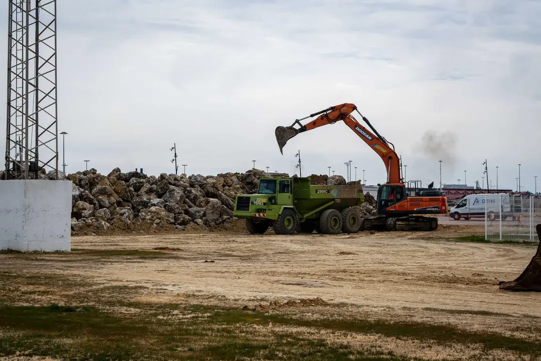 Trabajos de la Fase 2 del Lago Mar&iacute;timo en el entorno del Llano Amarillo de Algeciras_05