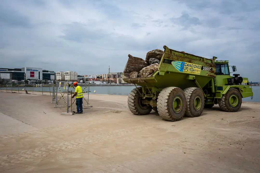Trabajos de la Fase 2 del Lago Mar&iacute;timo en el entorno del Llano Amarillo de Algeciras_07