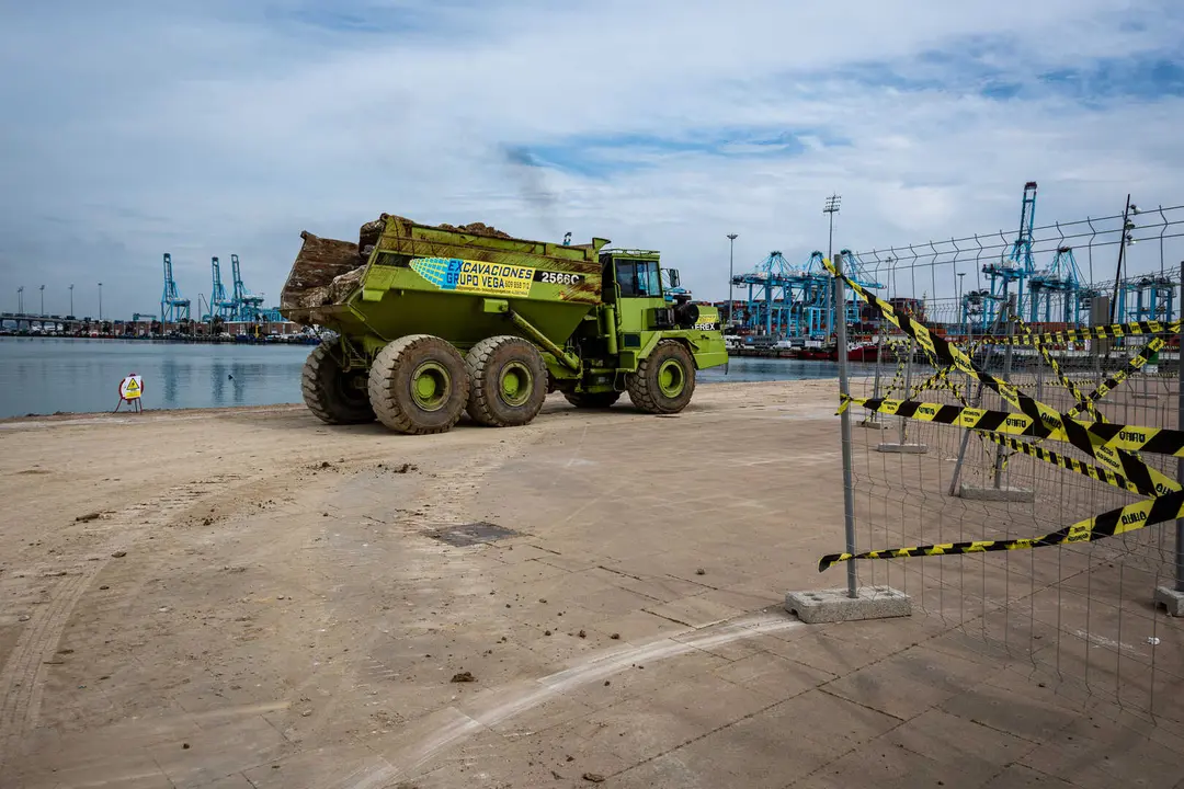 Trabajos de la Fase 2 del Lago Mar&iacute;timo en el entorno del Llano Amarillo de Algeciras_09