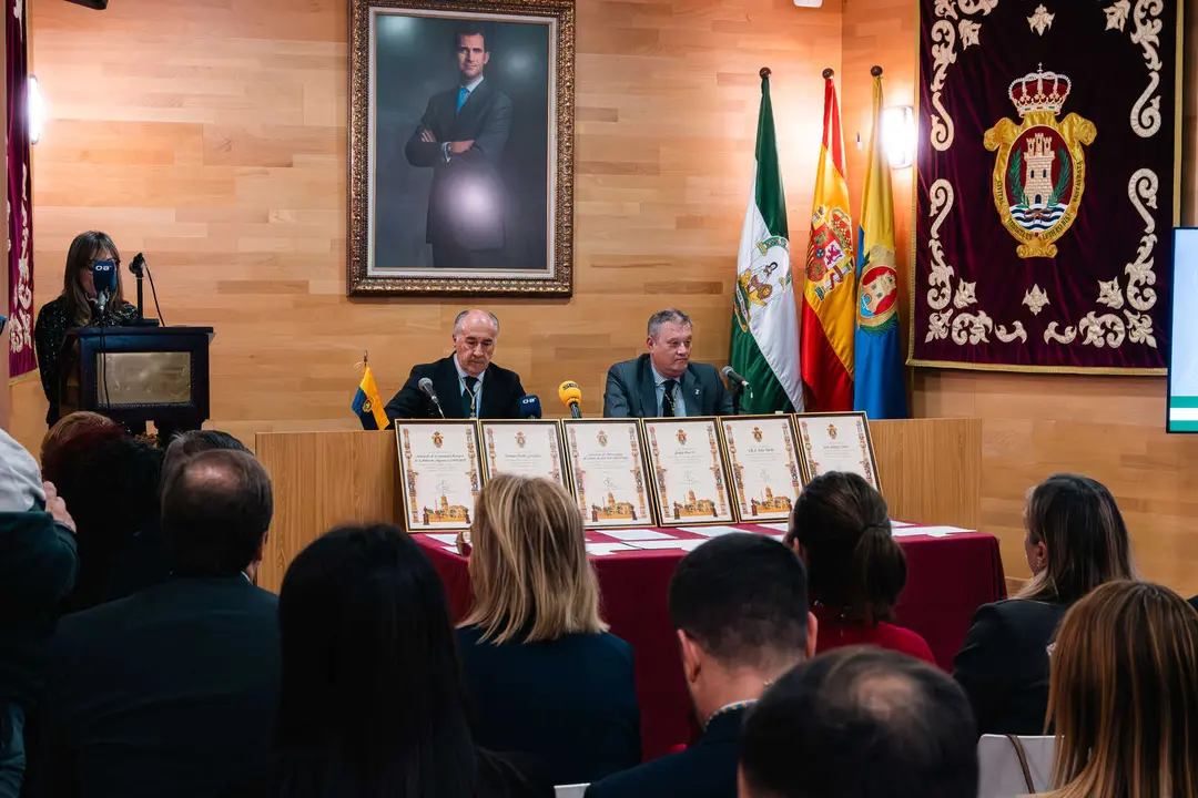 Algeciras entrega sus reconocimientos con motivo del D&iacute;a de Andaluc&iacute;a_03