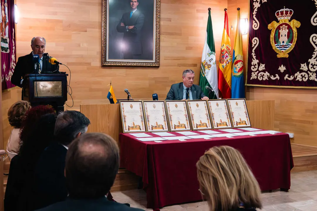 Algeciras entrega sus reconocimientos con motivo del D&iacute;a de Andaluc&iacute;a_07