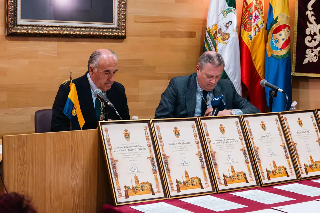Algeciras entrega sus reconocimientos con motivo del D&iacute;a de Andaluc&iacute;a_19