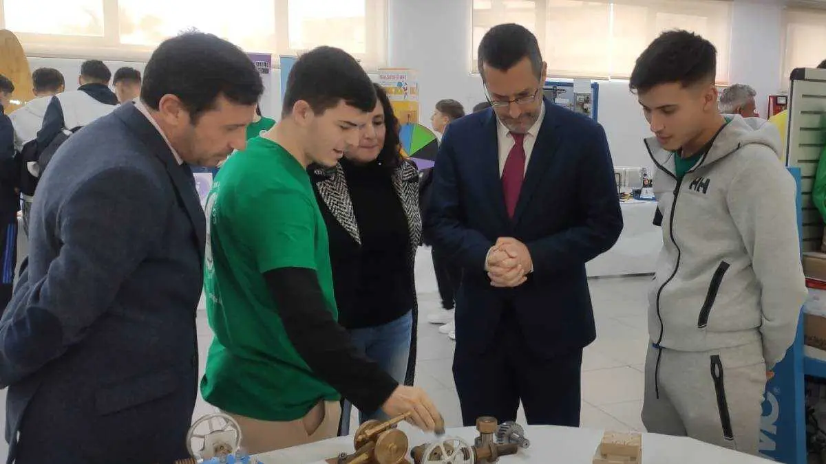 Durante las jornadas se desarrollar&aacute;n actividades pr&aacute;cticas como simulacros, exposiciones t&eacute;cnicas, demostraciones, grabaciones de radio en directo y un taller de &ldquo;Experiencia Emprendedora&rdquo; impartido por el Cade
