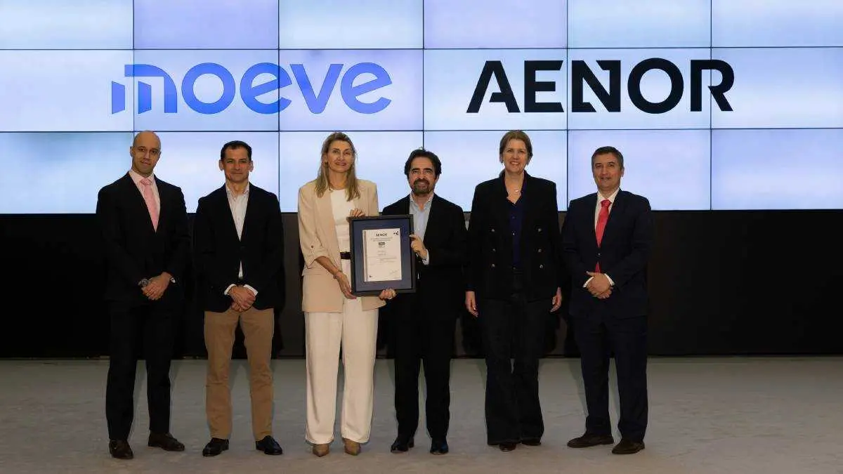 La compa&ntilde;&iacute;a se convierte en la primera empresa del sector energ&eacute;tico que certifica el ciclo de vida completo de un sistema de inteligencia artificial aplicado a un entorno industrial