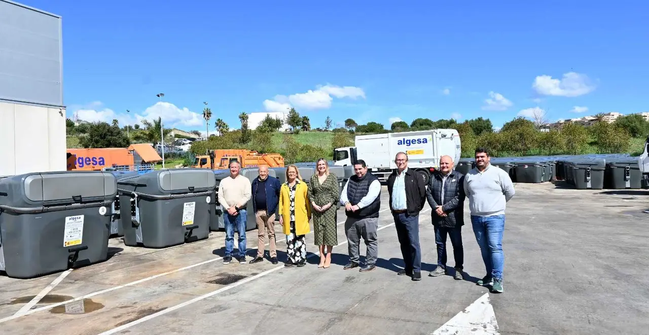 Recepci&oacute;n de los nuevos contenedores destinados a reforzar el servicio de limpieza en Algeciras.