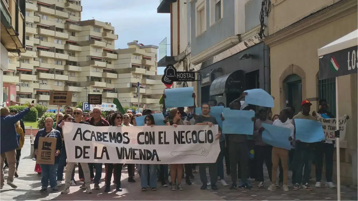 Manifestaci&oacute;n de la FLAVI en La L&iacute;nea en defensa del derecho a la vivienda, en 2025 - FOTO: Luc&iacute;a Becerra