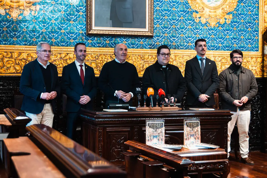 Presentaci&oacute;n de la gu&iacute;a oficial de la Semana Santa de Algeciras 2026_04