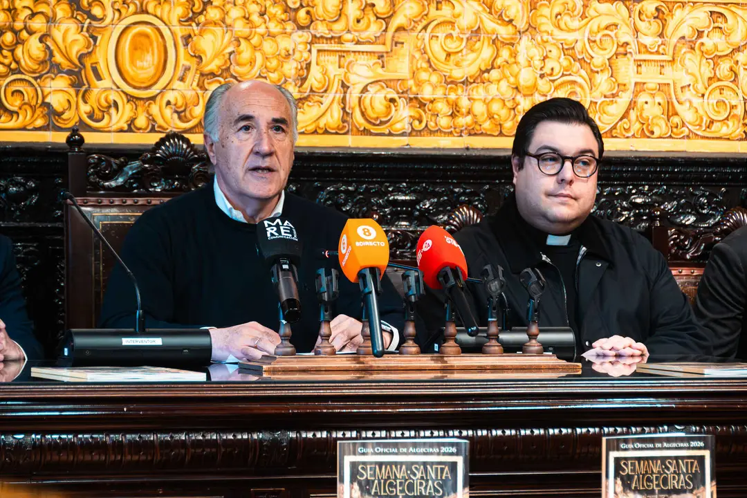Presentaci&oacute;n de la gu&iacute;a oficial de la Semana Santa de Algeciras 2026_11
