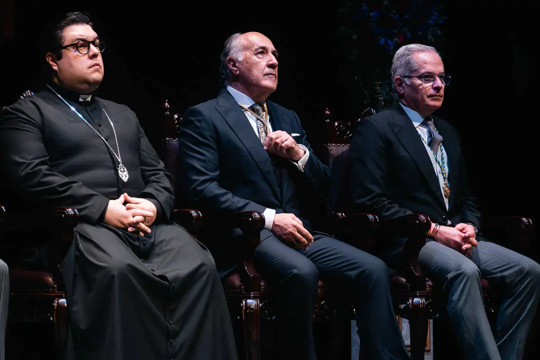 Jorge Juli&aacute; emociona en el preg&oacute;n de la Semana Santa de Algeciras 2026_10