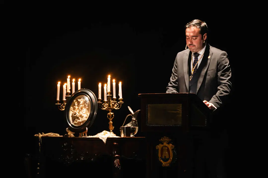 Jorge Juli&aacute; emociona en el preg&oacute;n de la Semana Santa de Algeciras 2026_25