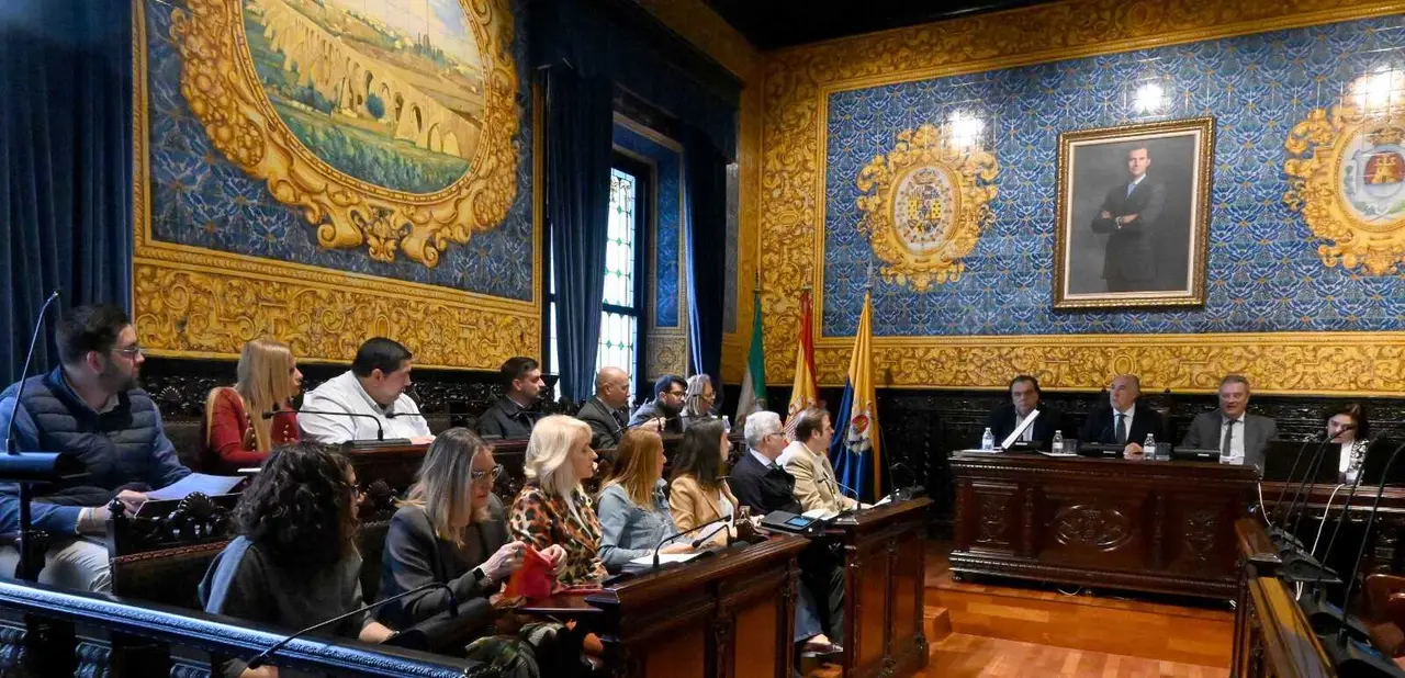 Imagen de la sesi&oacute;n plenaria celebrada en el Ayuntamiento de Algeciras.
