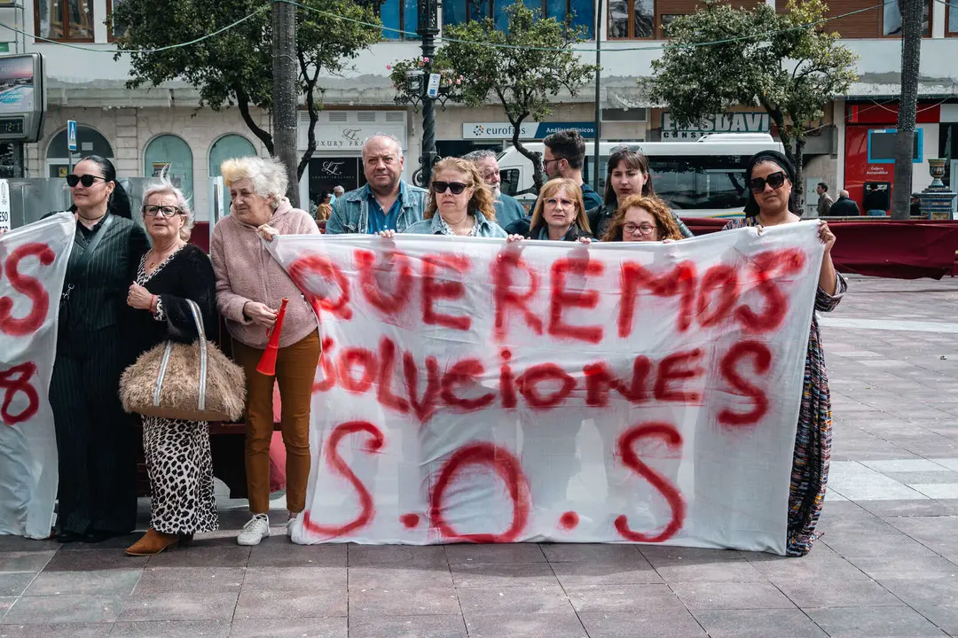 Vecinos de CA008, en riesgo de desahucio tras la demolici&oacute;n_02