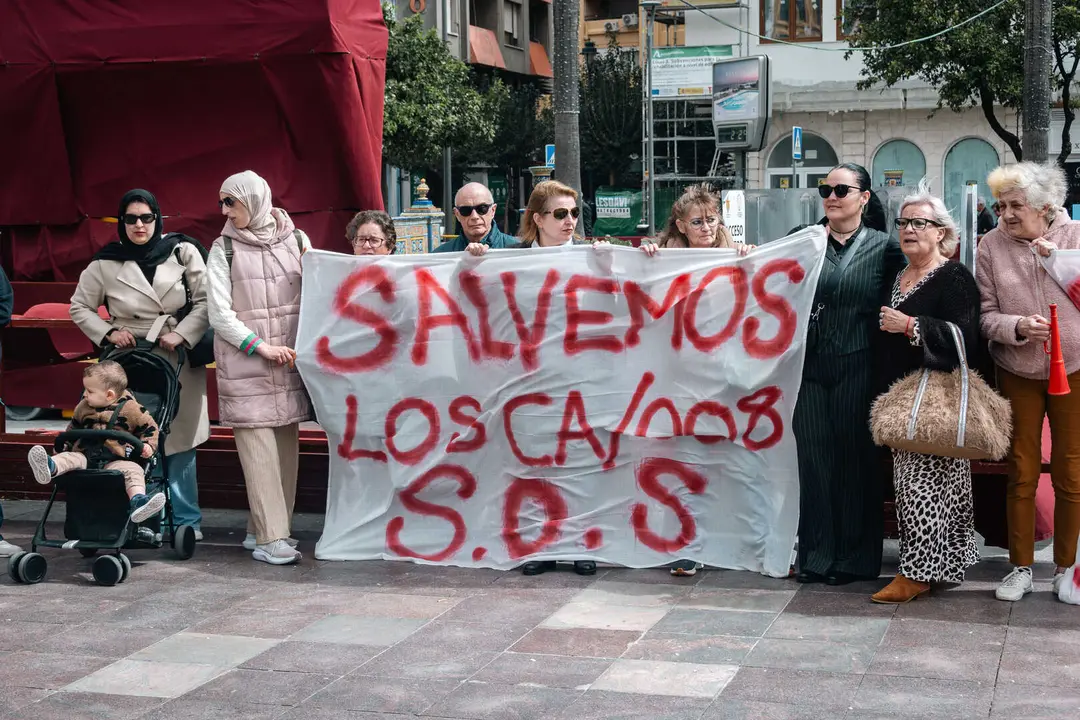 Vecinos de CA008, en riesgo de desahucio tras la demolici&oacute;n_03