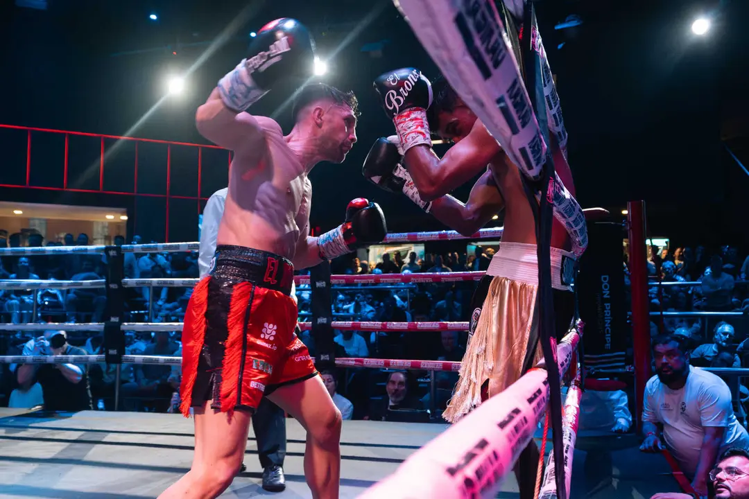 &iexcl;Campe&oacute;n en Gibraltar! Tyrone gana por decisi&oacute;n tras un final de infarto_016