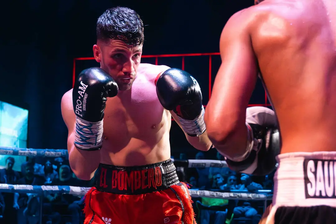 &iexcl;Campe&oacute;n en Gibraltar! Tyrone gana por decisi&oacute;n tras un final de infarto_045