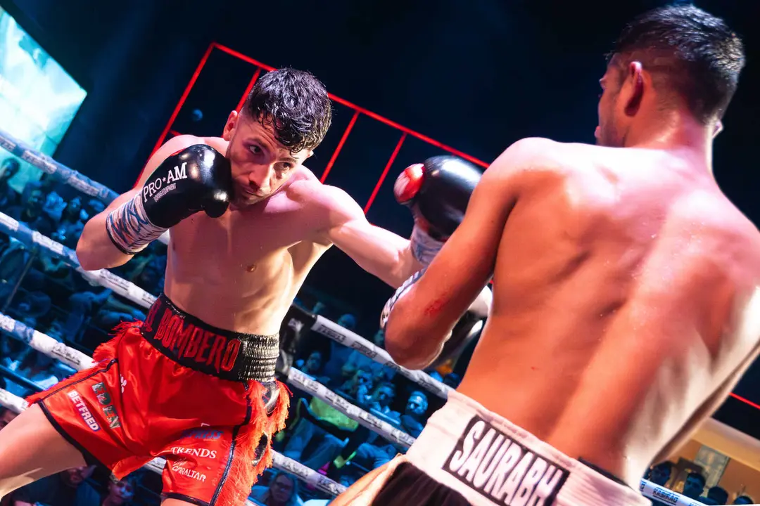 &iexcl;Campe&oacute;n en Gibraltar! Tyrone gana por decisi&oacute;n tras un final de infarto_046