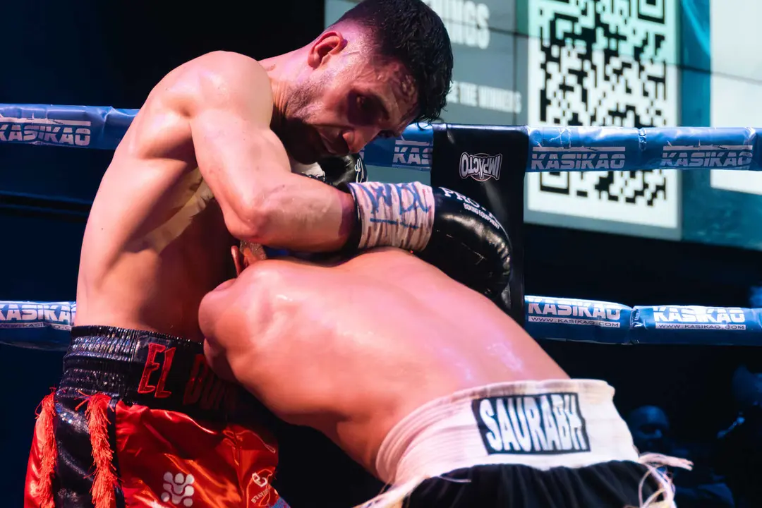 &iexcl;Campe&oacute;n en Gibraltar! Tyrone gana por decisi&oacute;n tras un final de infarto_096