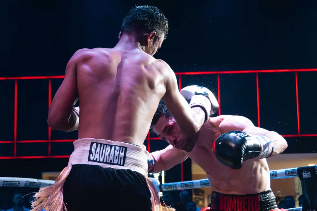 &iexcl;Campe&oacute;n en Gibraltar! Tyrone gana por decisi&oacute;n tras un final de infarto_105