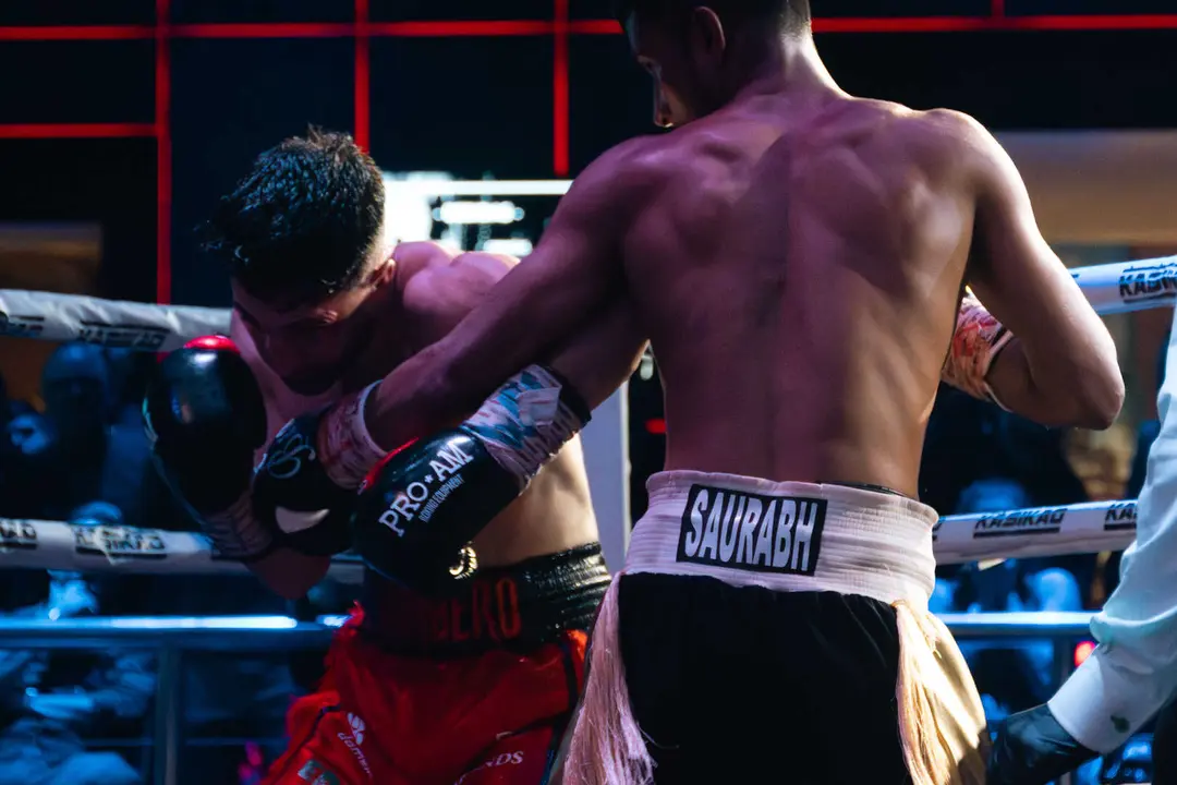 &iexcl;Campe&oacute;n en Gibraltar! Tyrone gana por decisi&oacute;n tras un final de infarto_106
