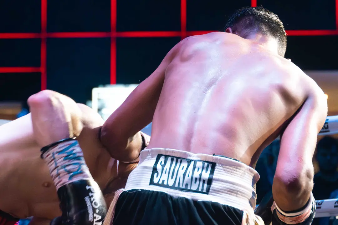 &iexcl;Campe&oacute;n en Gibraltar! Tyrone gana por decisi&oacute;n tras un final de infarto_110