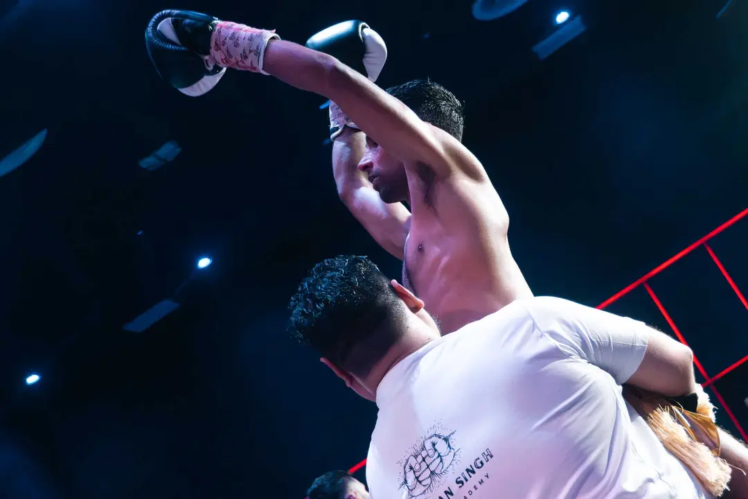 &iexcl;Campe&oacute;n en Gibraltar! Tyrone gana por decisi&oacute;n tras un final de infarto_114